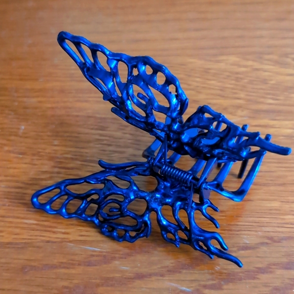 Bdg Blue metal butterfly hair claw clip - Picture 2 of 5